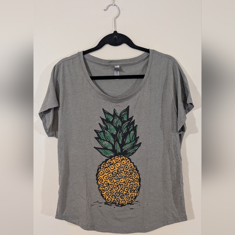 Women's Novelty Dolman T-shirt Size Large Pineapple Grey